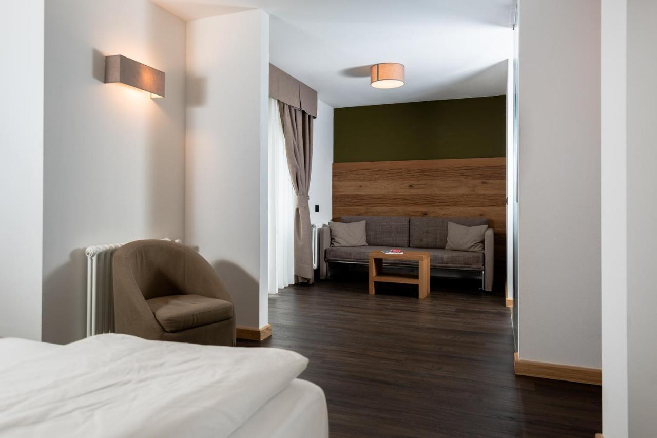 Hotel Valacia Поца ди Фаса Екстериор снимка