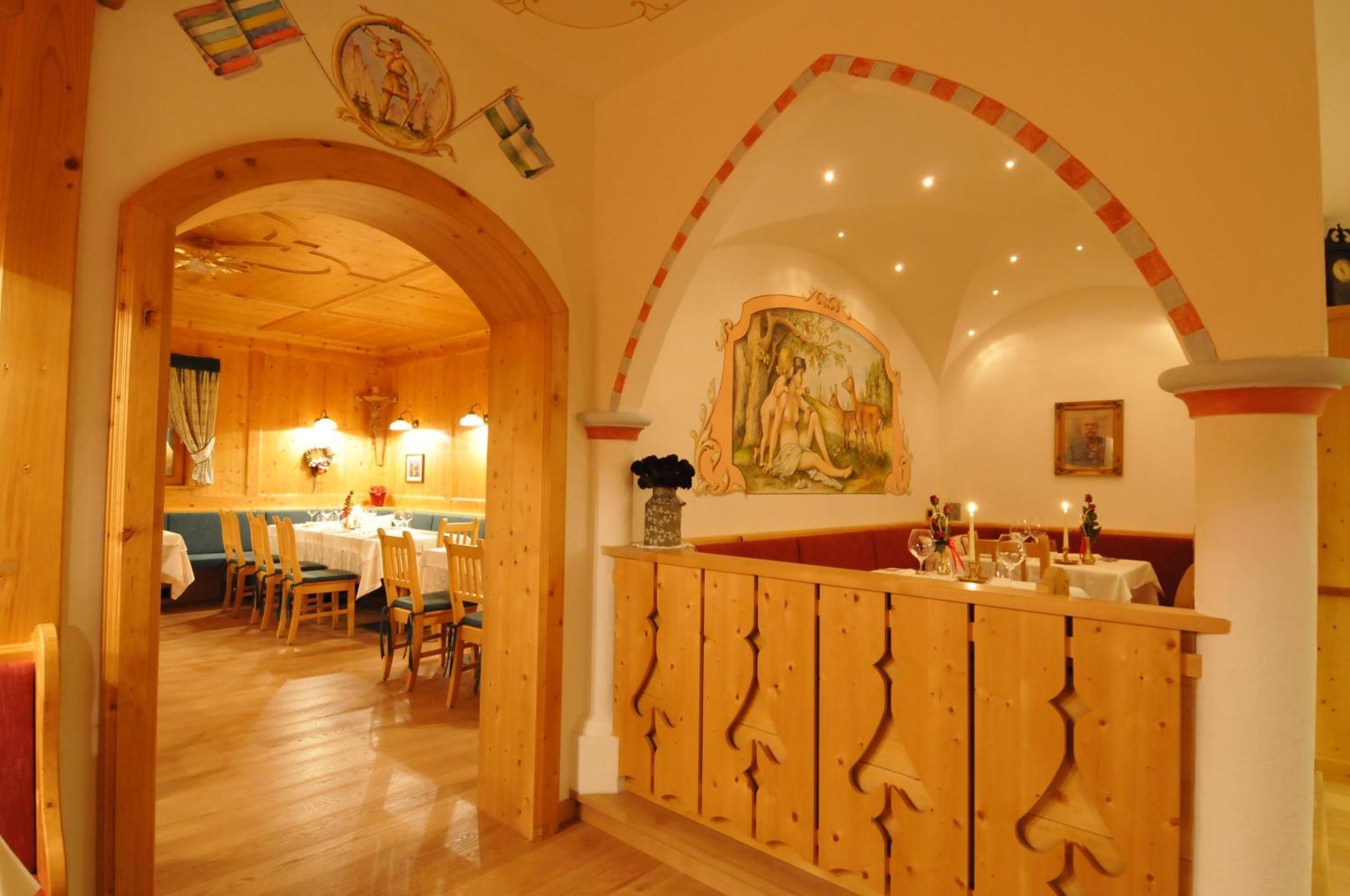 Hotel Valacia Поца ди Фаса Екстериор снимка