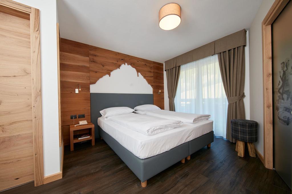 Hotel Valacia Поца ди Фаса Екстериор снимка